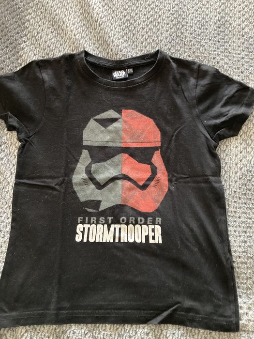 1 casaco + 3 T-shirts Star Wars - 8 anos