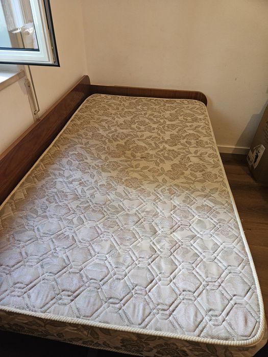 Cama solteiro com cama auxiliar e 1 colchão