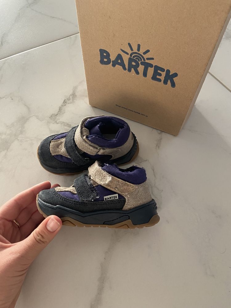 дитячі кросівки / ботинки Bartek