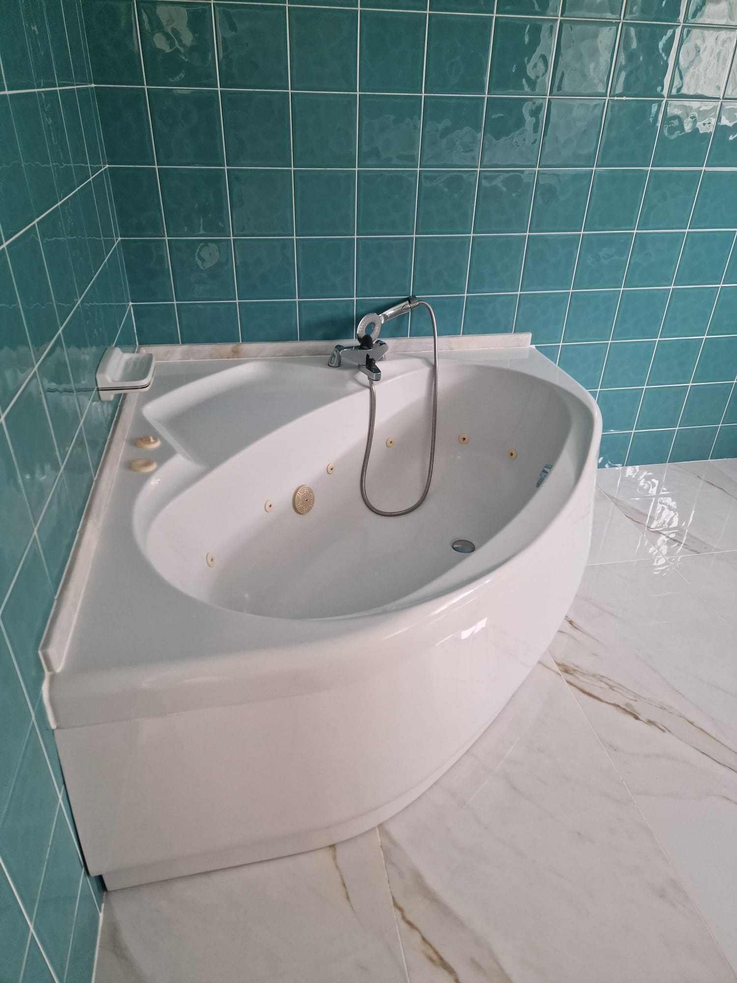 aceita-se permuta
Vivenda T3+1 de 4 frentes
remodelada