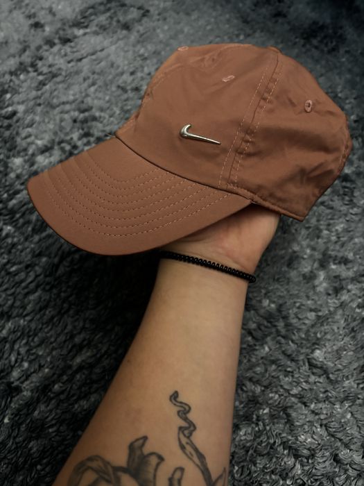 Кепка Nike metal swoosh