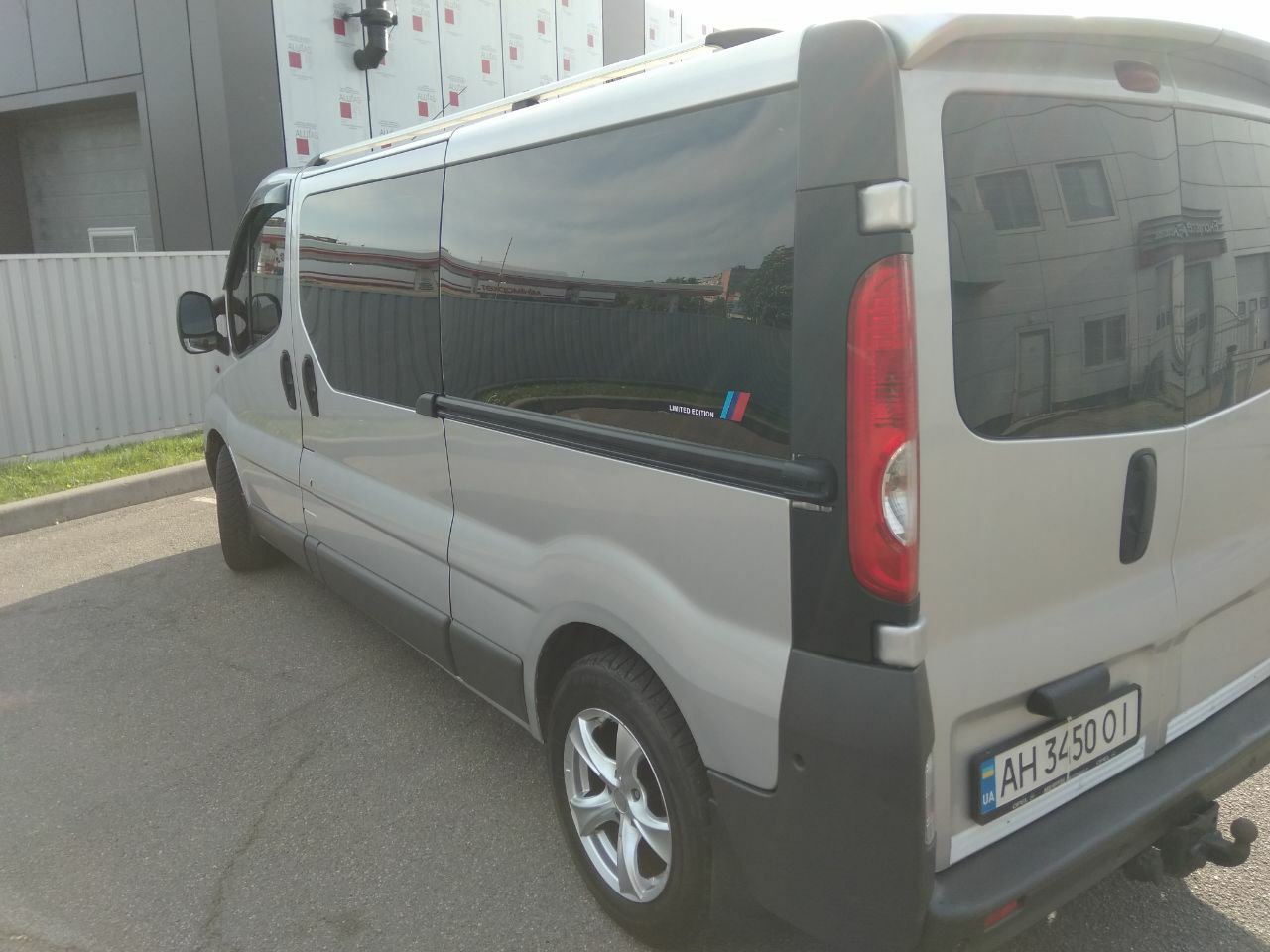 Продам Opel Vivaro Long 2.5