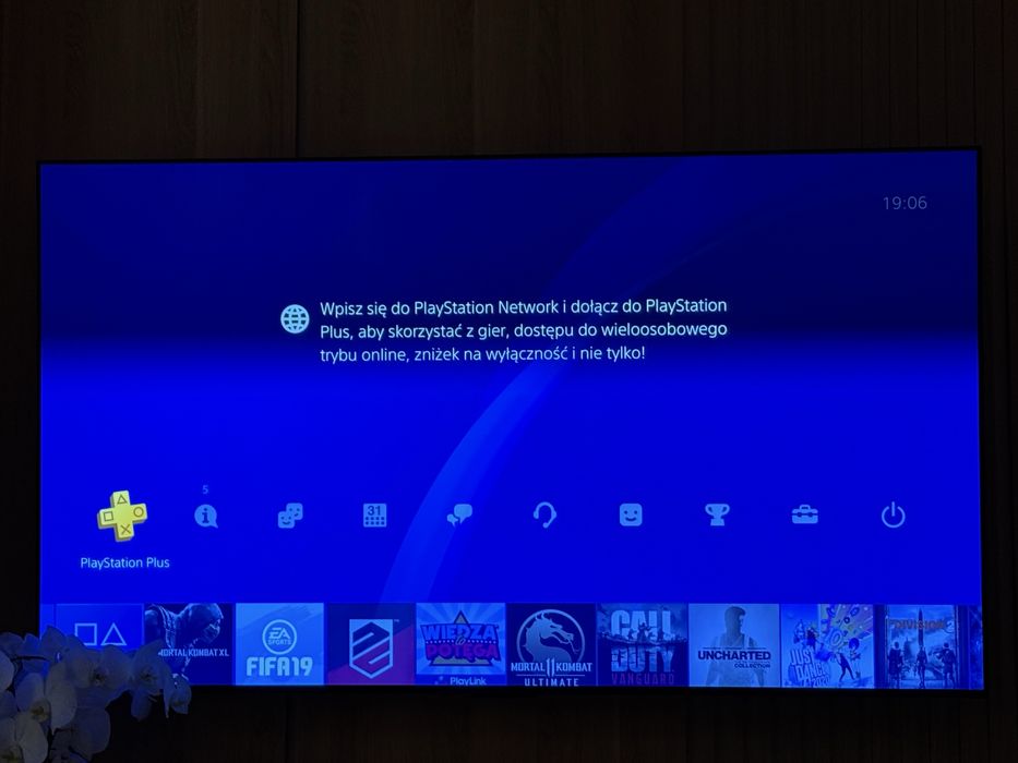 Zestaw PlayStation 4 Pro 1TB