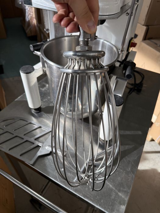 Міксер планетарний промисловий кондитерський Apach (Conti) APL 10B 1ф