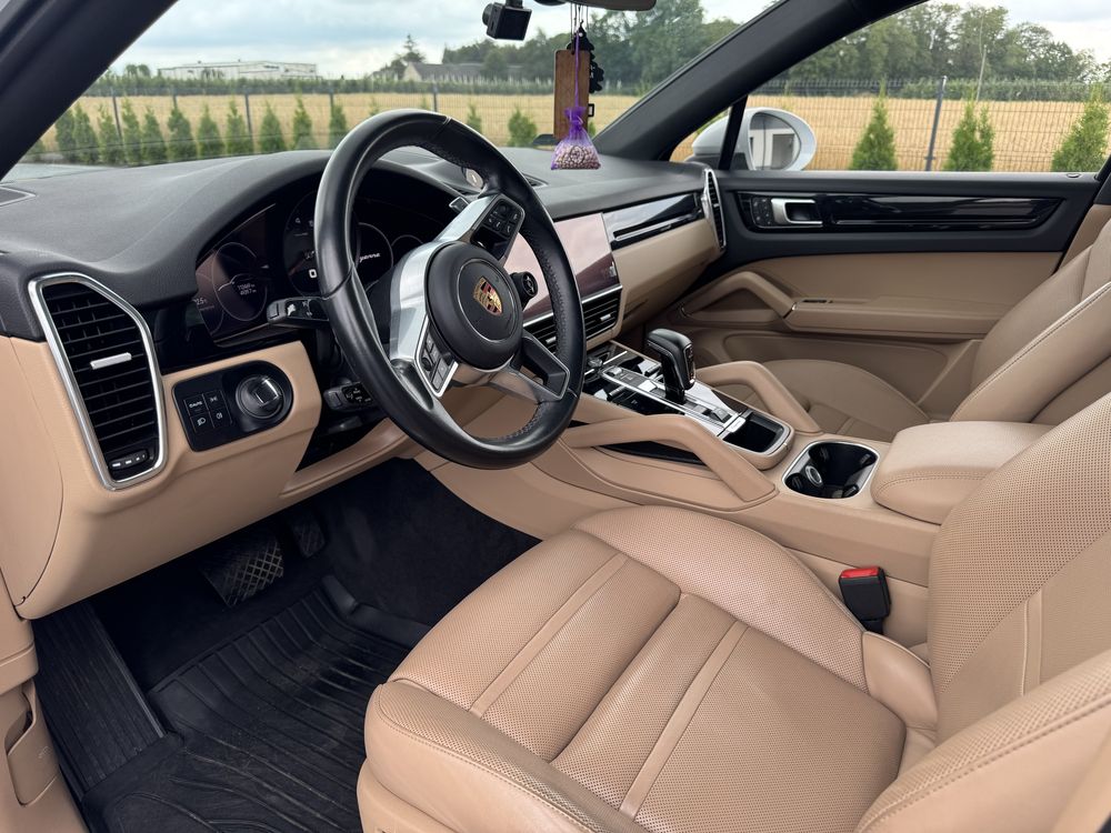 Porsche cayenne coupe
