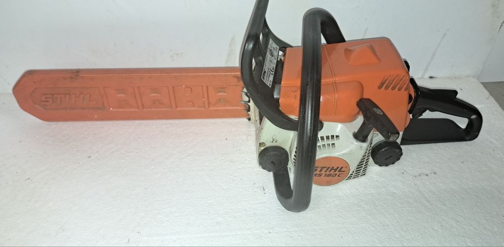 Piła spalinowa Stihl MS 180C
Piła spalino