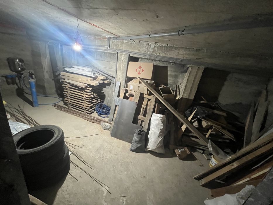 Продається приміщення під склад ,цех, есто