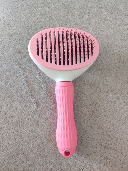 Szczotka do czesania kota