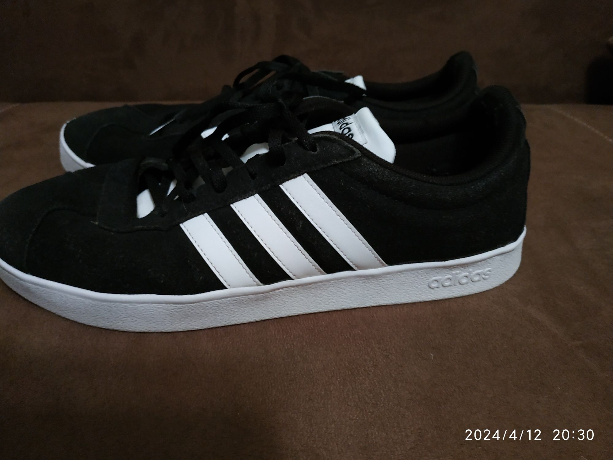 Buty sportowe męskie czarne adidas r 46, uzywane