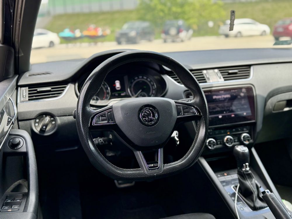 Wynajem dlugoterminowy skoda cotavia rs 2017 kombi