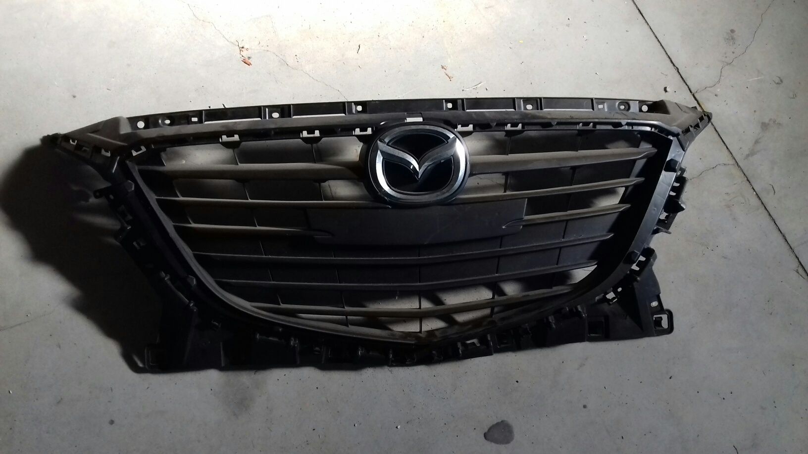 Grelha mazda 3 ano 2013/16