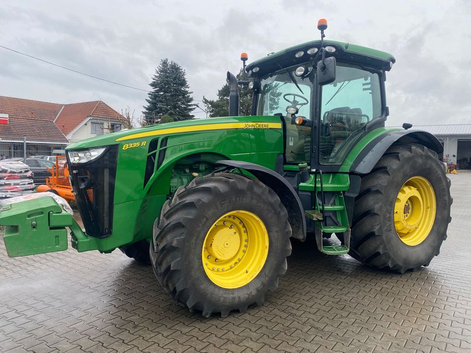 John Deere 8335R 370 PS 44km/h AutoPower