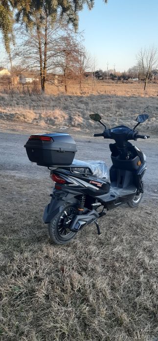 Електроскутер 3000w/2000w літієва батарея
