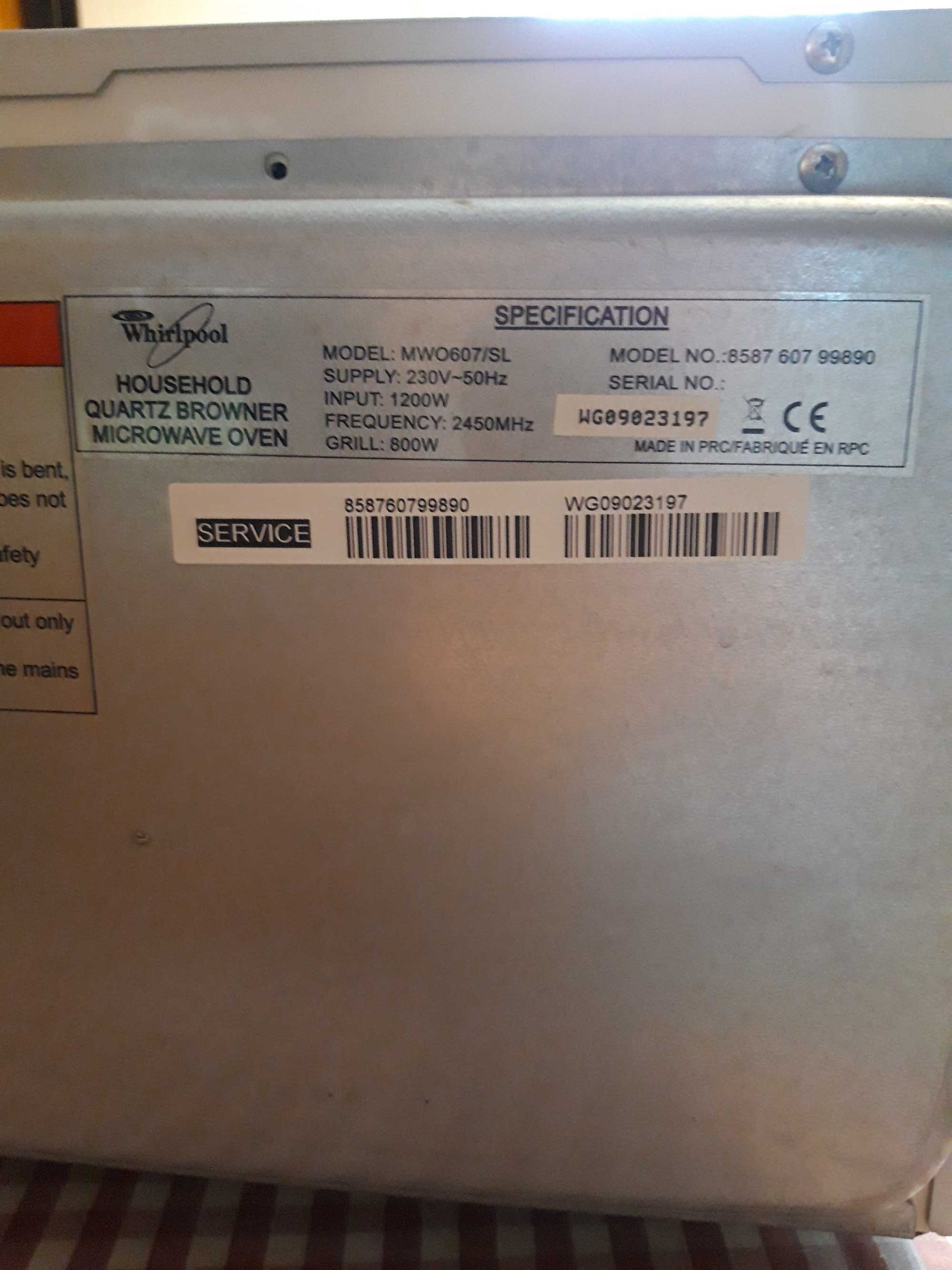 Kuchenka mikrofalowa Whirlpool MW0607/SL kolor srebrny/szary.
