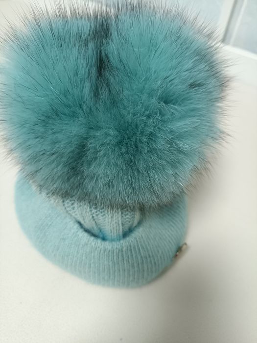 Шапка з натуральним хутром