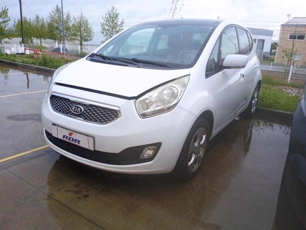 Kia venga 1.4    .