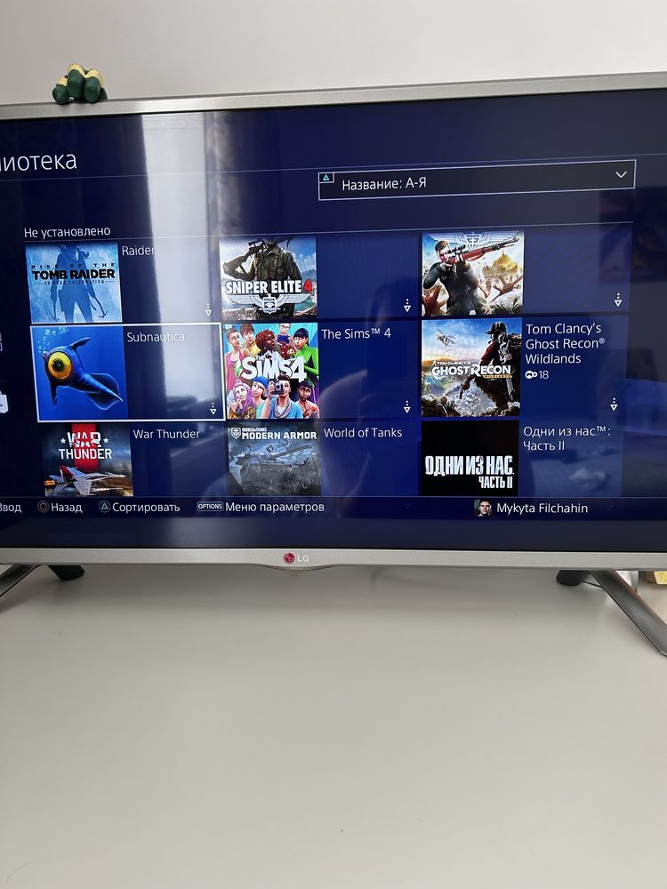 Продам Play station 4 + 100+ игр на Аккаунте