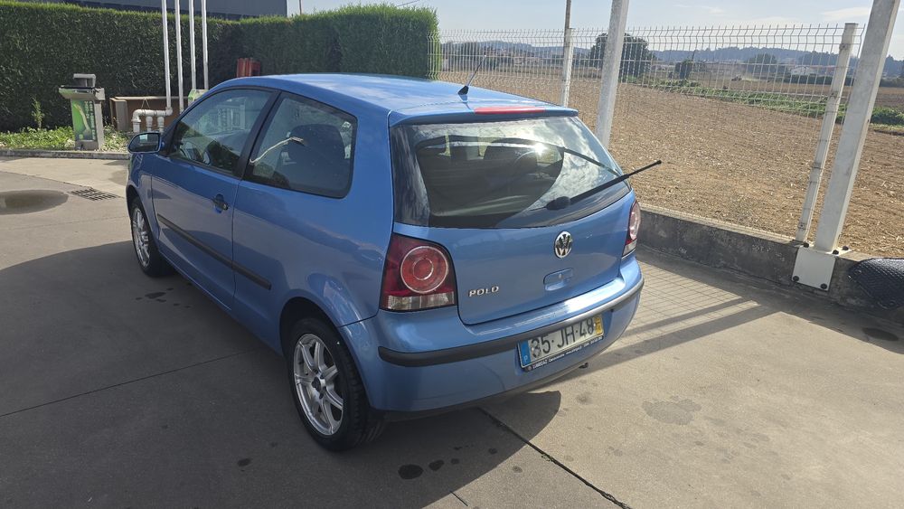Polo 2005 com 215 mil km