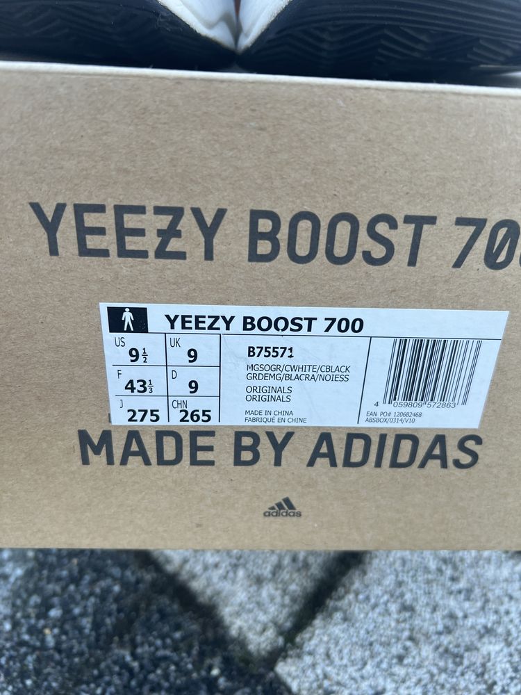 Adidas Yeezy Boost 700 V1 OG Wave Runner sneakersy niskie szare 43 1/3