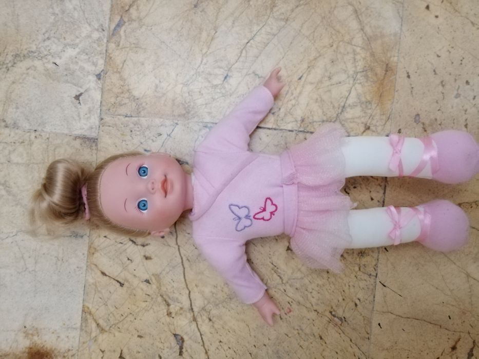 Lalka baletnica miękka z  pięknymi melodiami z Jeziora Łabędziego