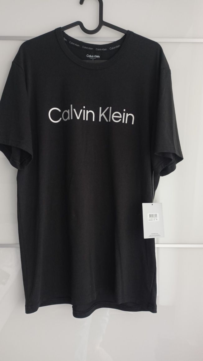 CALVIN KLEIN nowa czarna długa koszulka, t-shirt rozm. M