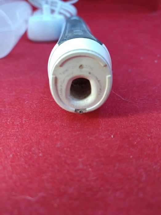 uszkodzony opis! szczoteczka elektryczna do zębów oral-b 3 3500
