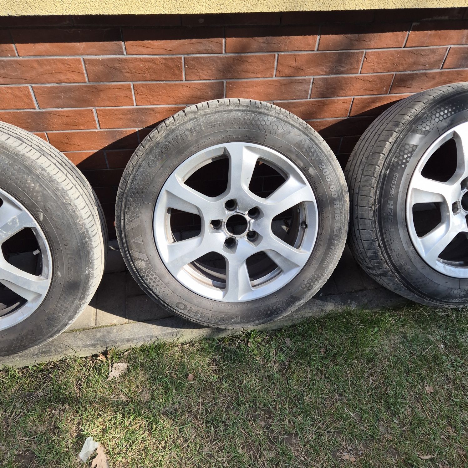 Felgi 16 Audi A4 5x112 Kumho Ecowing