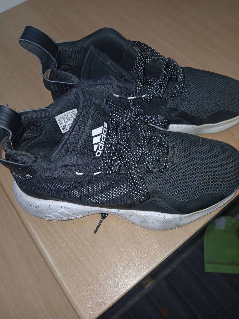 Кросовки ADIDAS ROSE 773 баскетбольные
