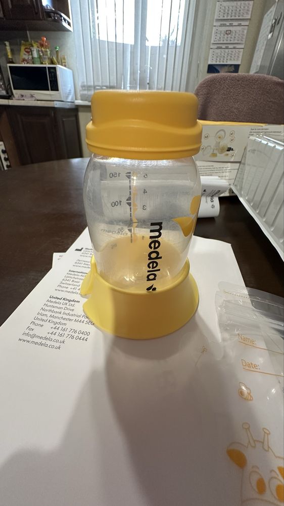 Молоковідсмоктувач / молокоотсос Medela swing flex