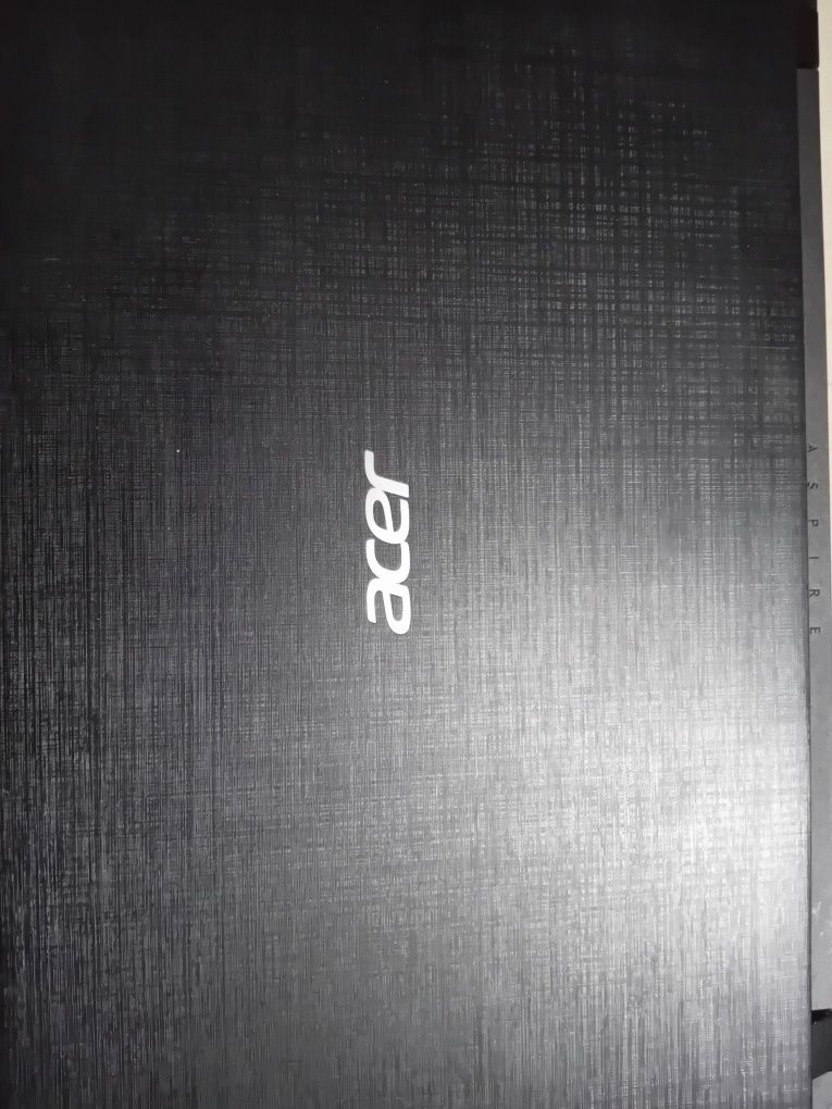 Portátil acer aspire 3