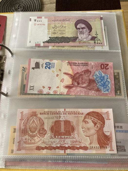 Banknoty Świata album z 44szt UNC plus gratisy!