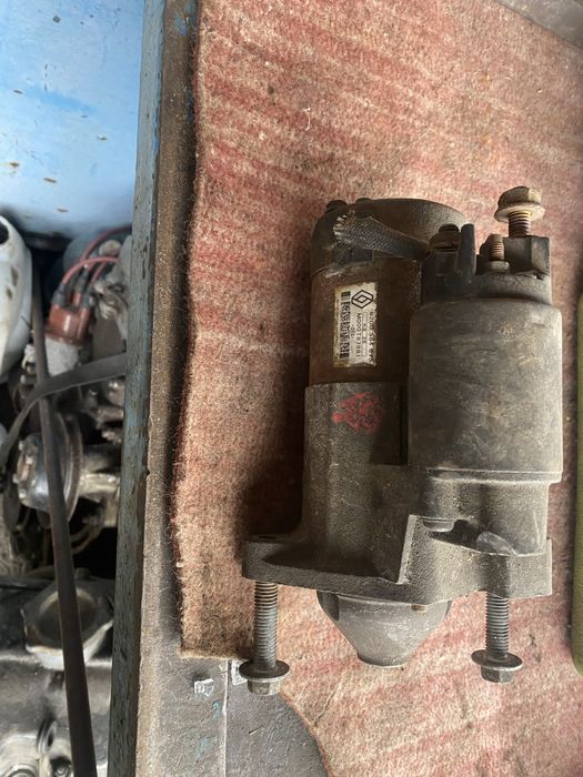 Продам Стартер Renault kango 1.5