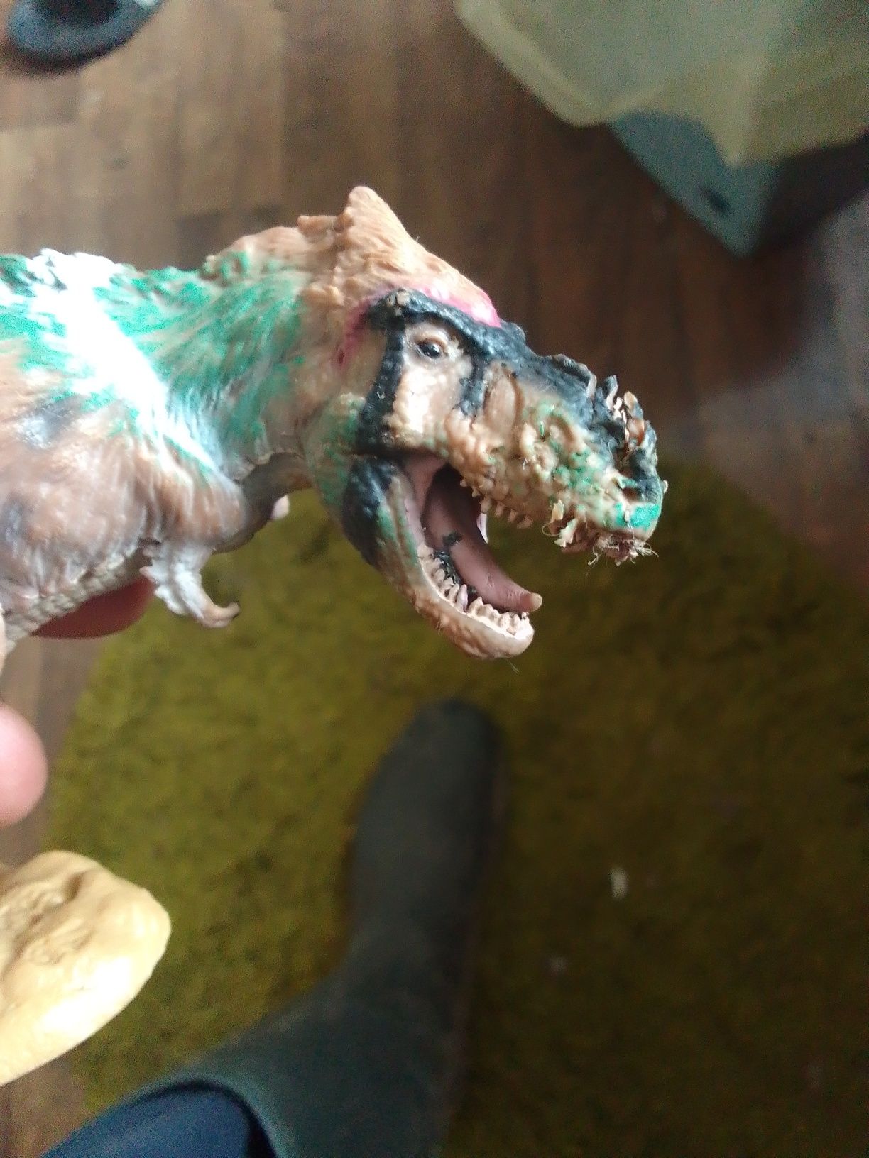 Dwie figurki collecta dinozaury