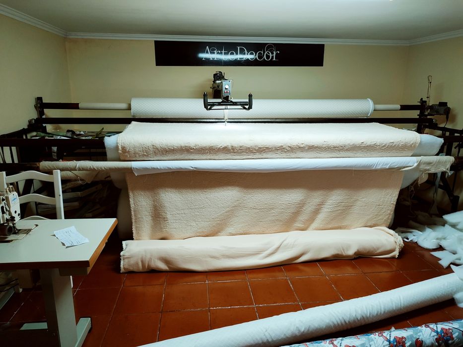 Máquina de acolchoar edredons e Patchwork