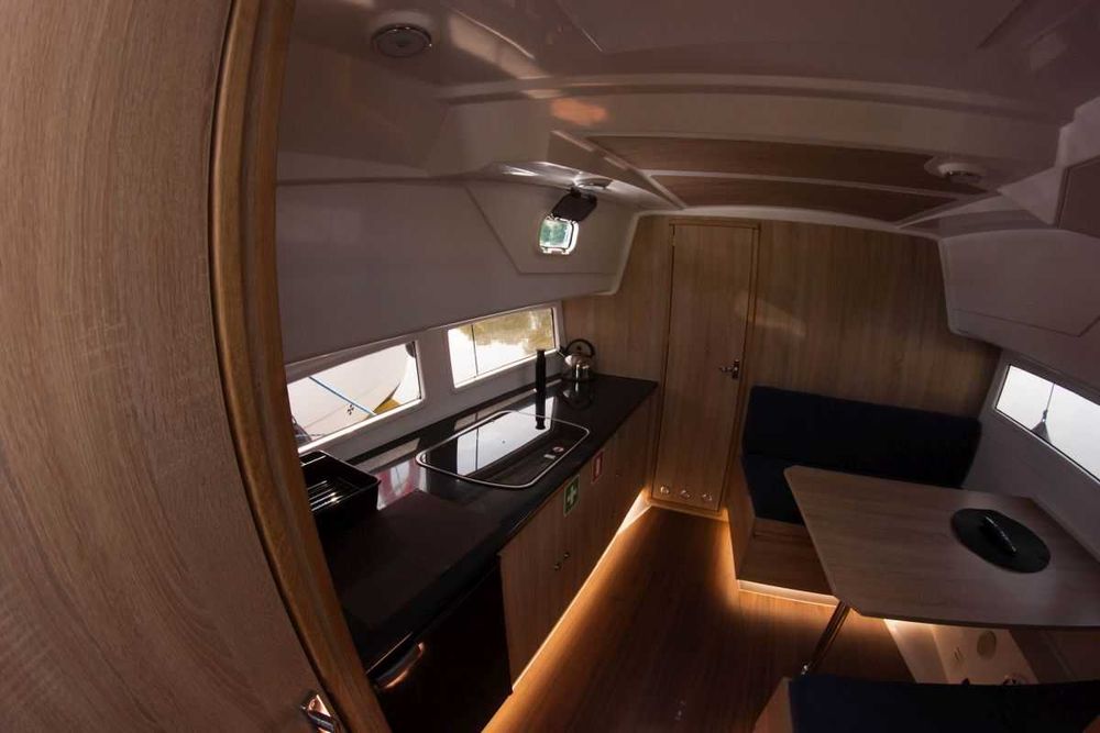 Sprzedam jacht motorowy Nautic 900 / Nautic 990, rok produkcji 2023