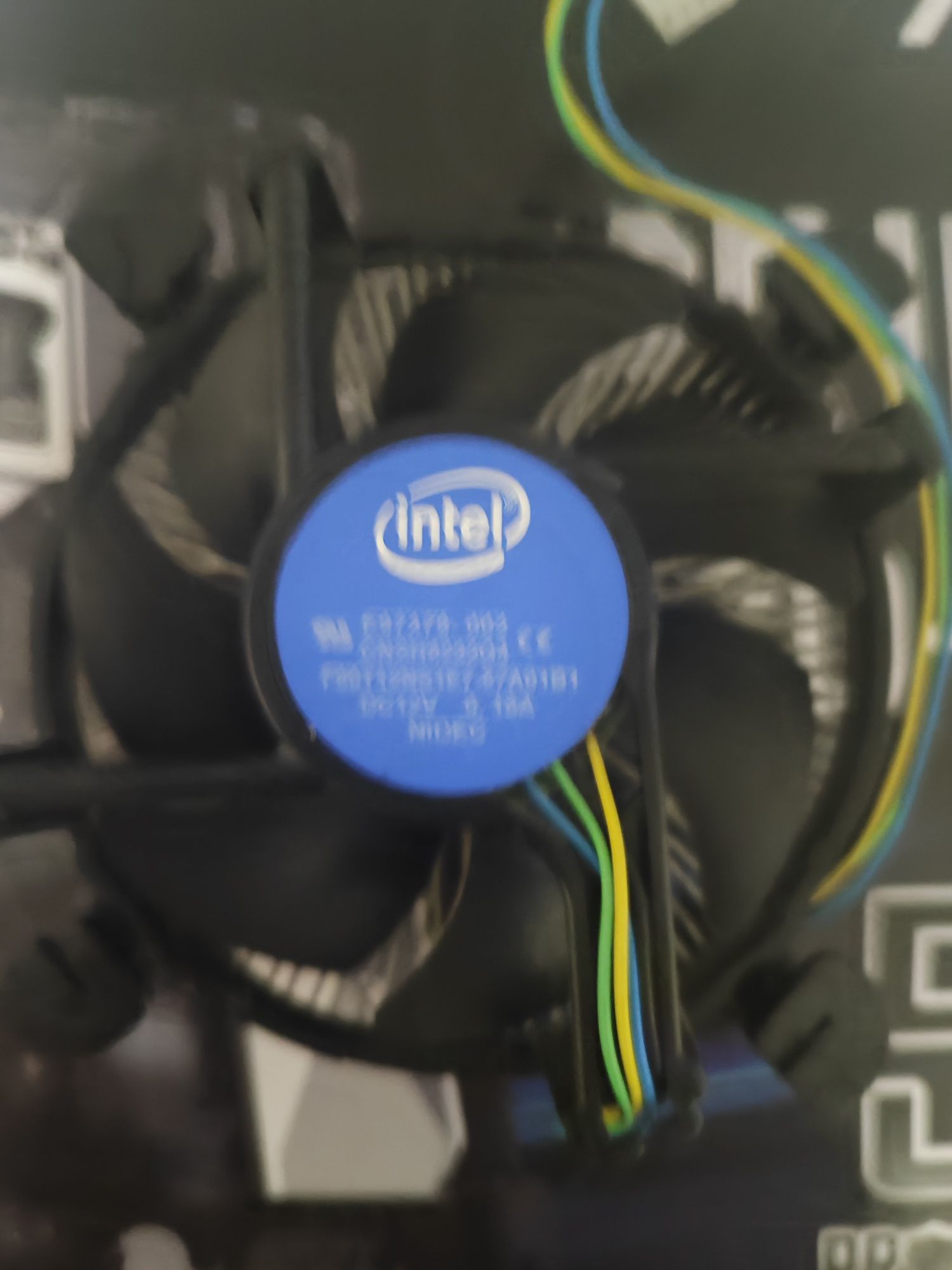 Processador I5-8400 + stock cooler