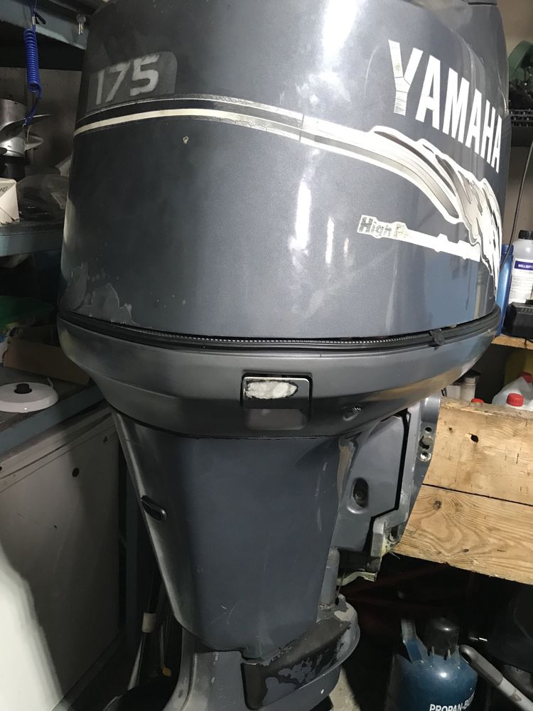 Yamaha 175 silnik zaburtowy uszkodzony