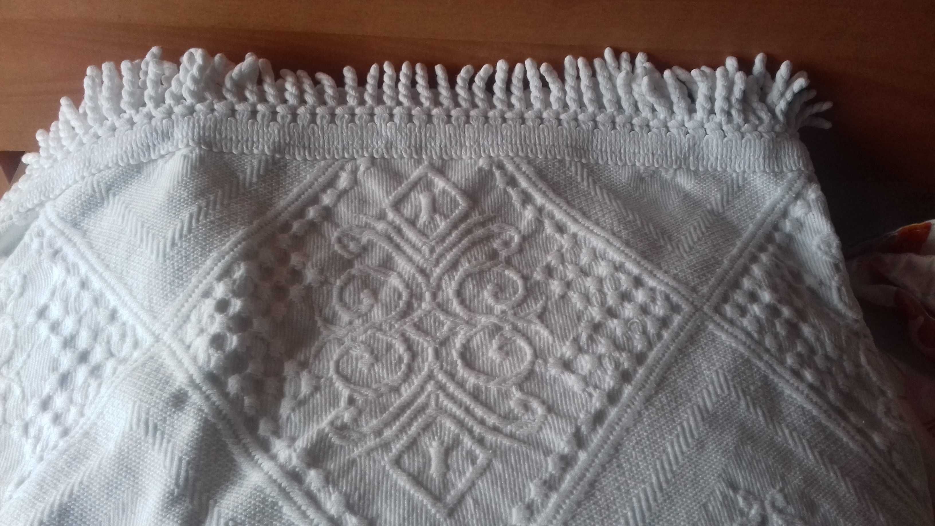 Colchas berco em branco