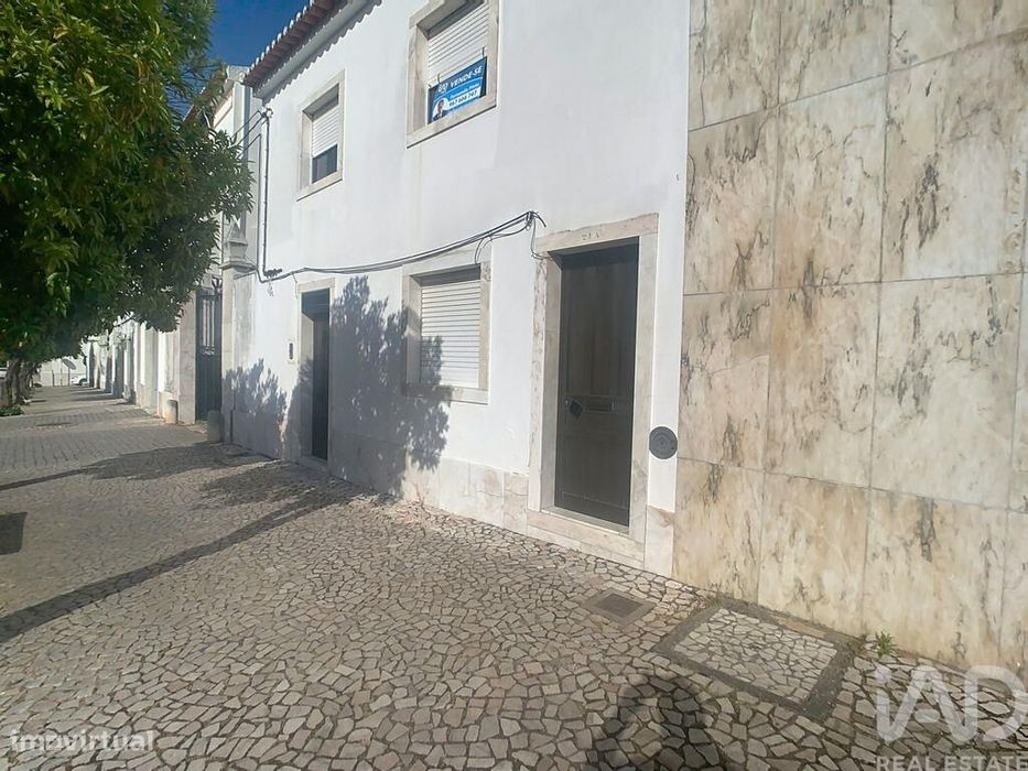 Apartamento T2 em Borba (Matriz) de 96,00 m2