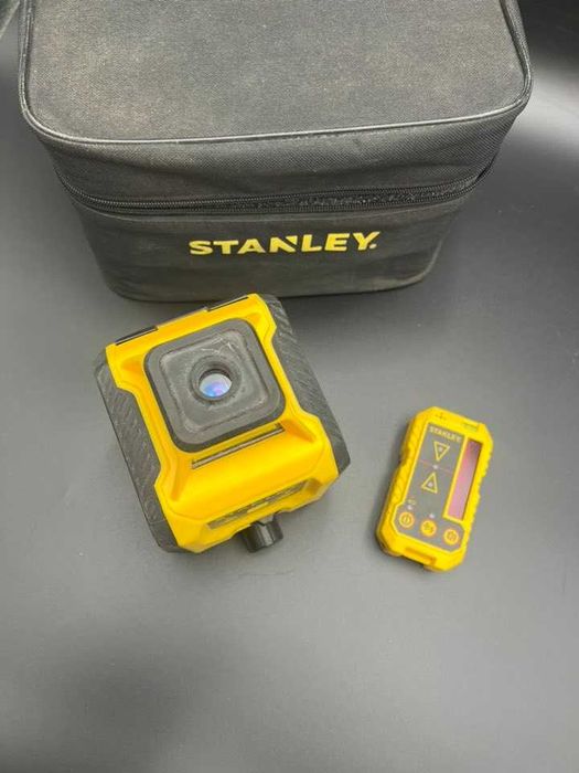 Laser rotacyjny Stanley samopoziomujący czerwony STHT77616 + statyw