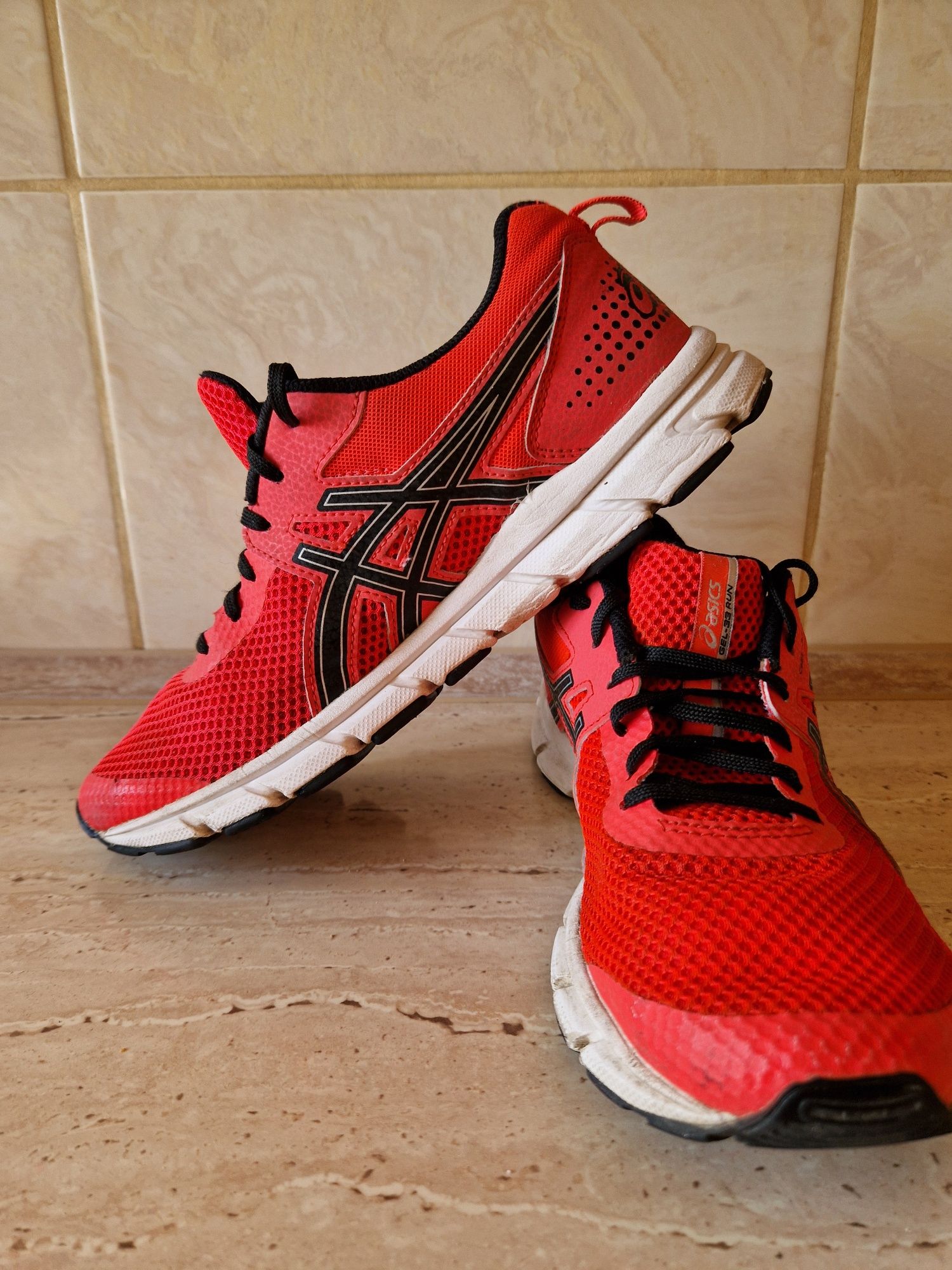 Buty sportowe asics Gel-33Run r39.5