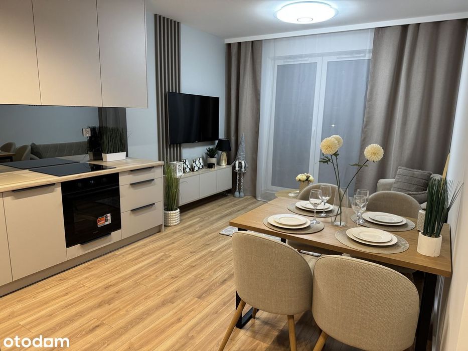 Przytulna, Wykończona Kawalerka Z Ogródkiem, Gotowa Do Zamieszkania