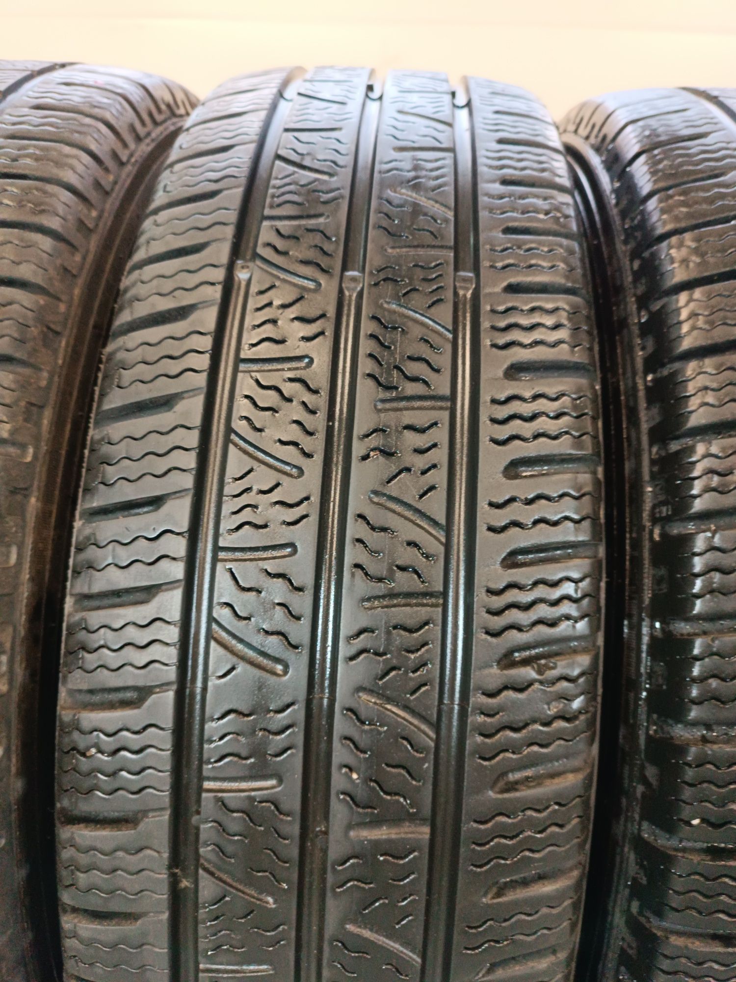 205/75R16C Pirelli Carrier Winter opony zimowe