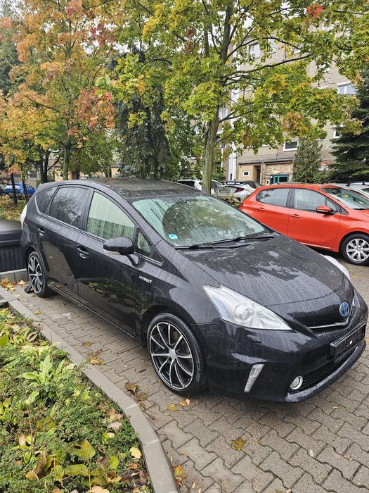 Sprzedam Toyotę Prius Plus