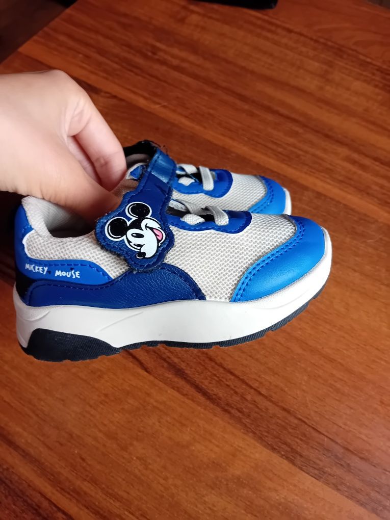 Buty dla chłopca adidaski Miki 24