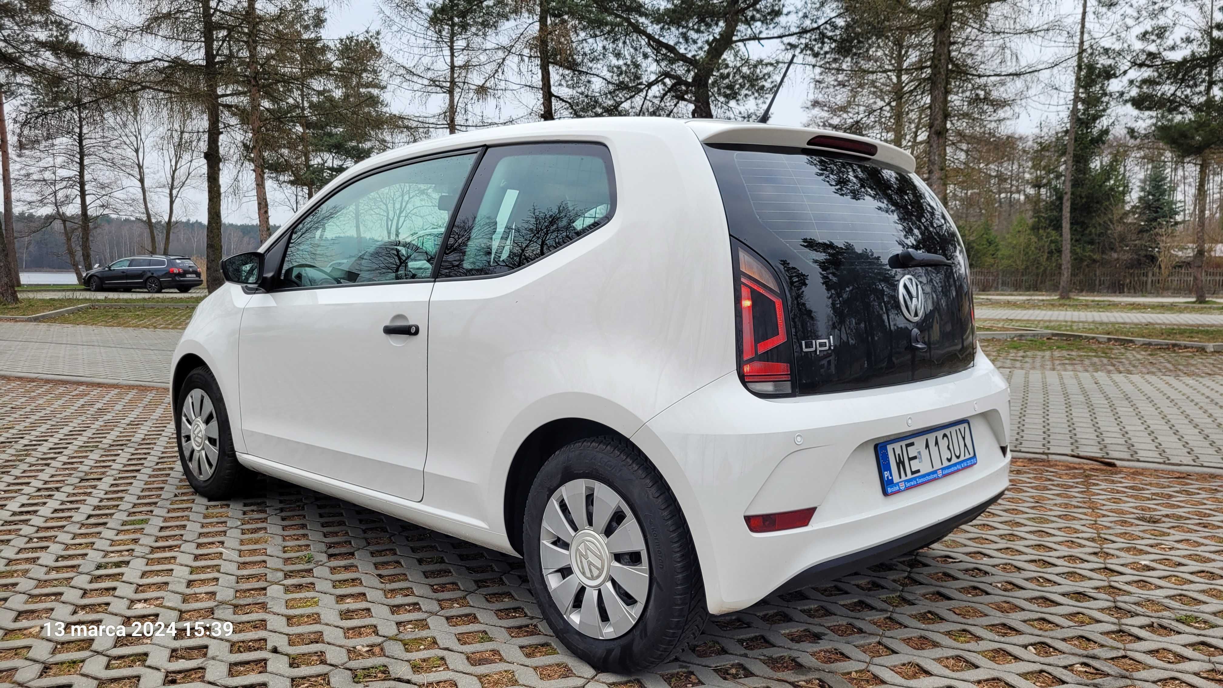 Wypożyczalnia Vw Up wynajem 1.0 beznzyna gaz 2018 rok Vat 1 Glovo Uber