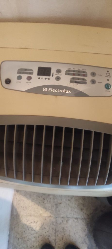 Ar condicionado com bomba de calor portátil Electrolux