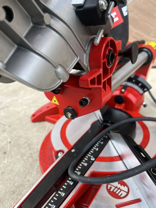 Торцовочная пила с протяжкой Einhell TC-SM 2131/2 Dual