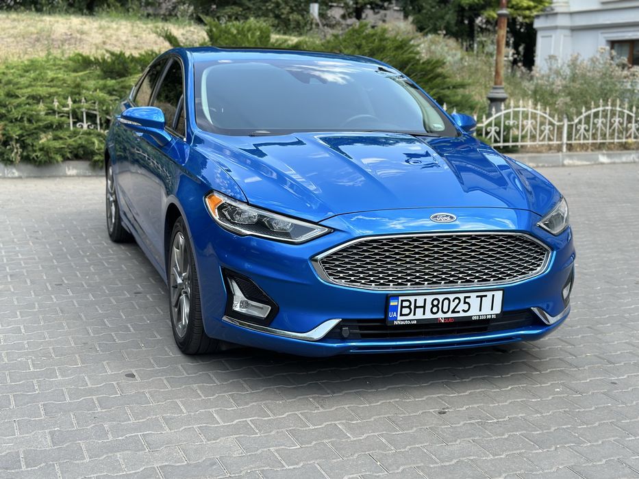 Ford fusion titanium  hybrid 2019