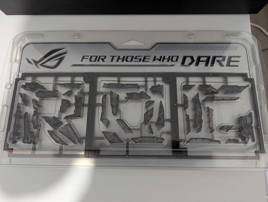 ASUS ROG For Those Who Dare Special Gift DIY Model Kit Set